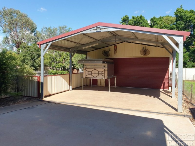 11 Karmoo Street, Clermont QLD 4721