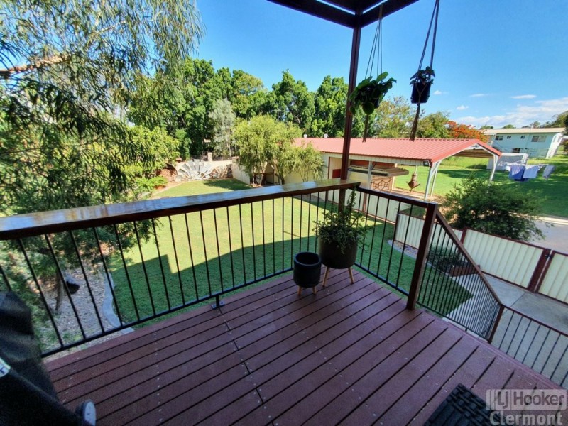 11 Karmoo Street, Clermont QLD 4721