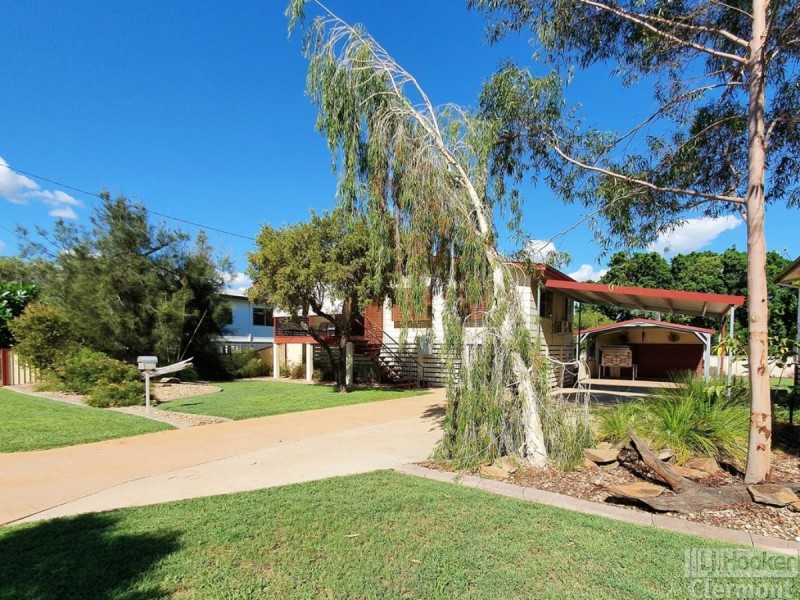 11 Karmoo Street, Clermont QLD 4721