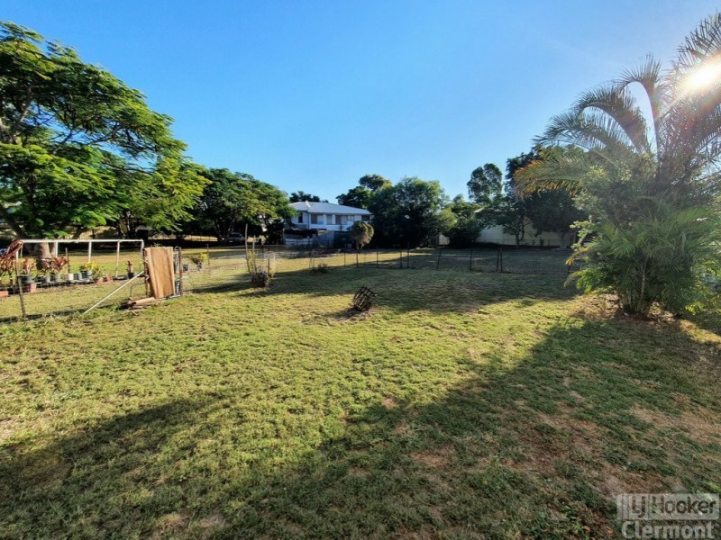 38 Francis Street, Clermont QLD 4721