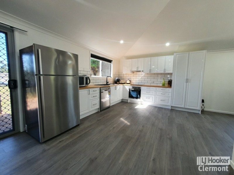 14 Kitchener Street, Clermont QLD 4721