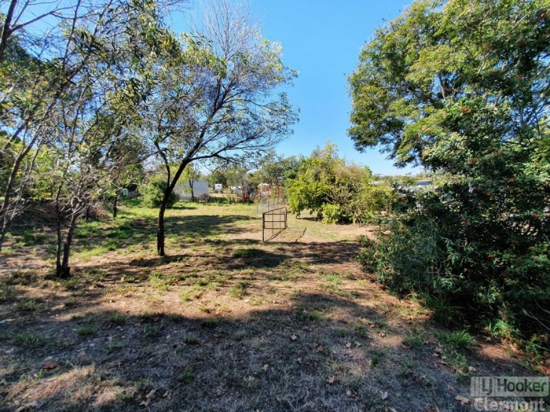 12 Frederick Street, Clermont QLD 4721
