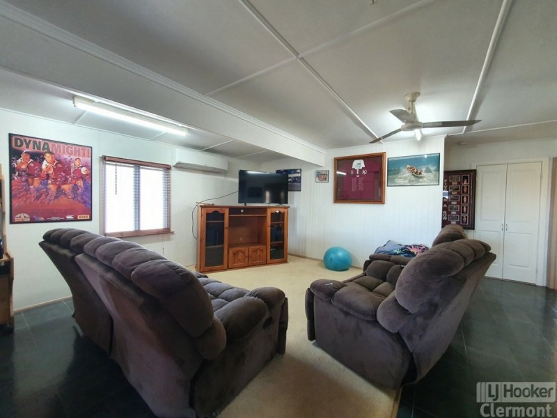 12 Frederick Street, Clermont QLD 4721