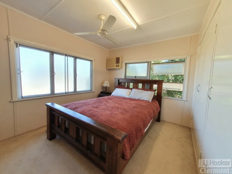 12 Frederick Street, Clermont QLD 4721