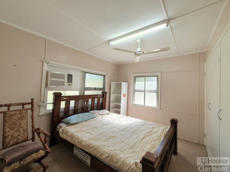 12 Frederick Street, Clermont QLD 4721