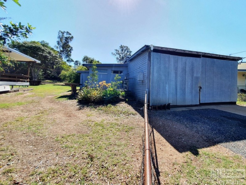 12 Frederick Street, Clermont QLD 4721