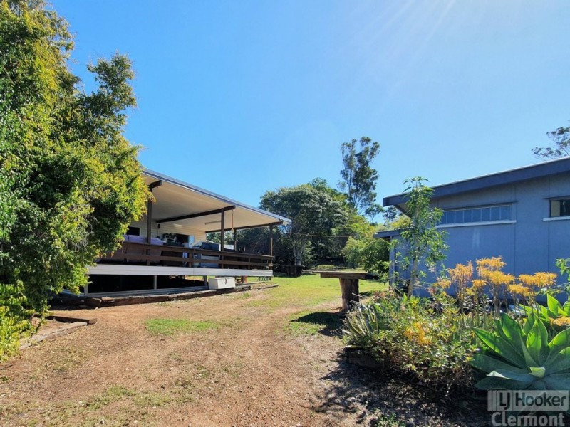 12 Frederick Street, Clermont QLD 4721