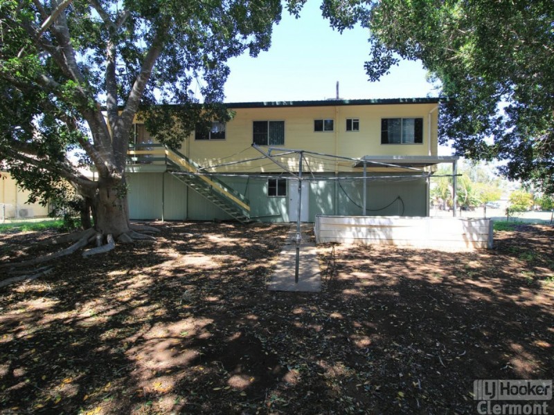 22 Collins Street, Clermont QLD 4721