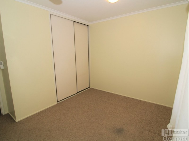 22 Collins Street, Clermont QLD 4721