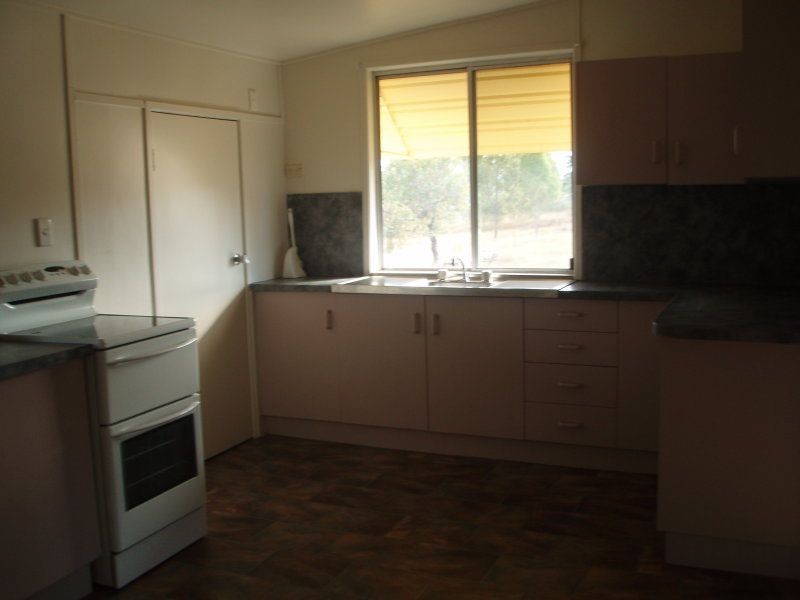 18 Nugget Lane, Clermont QLD 4721