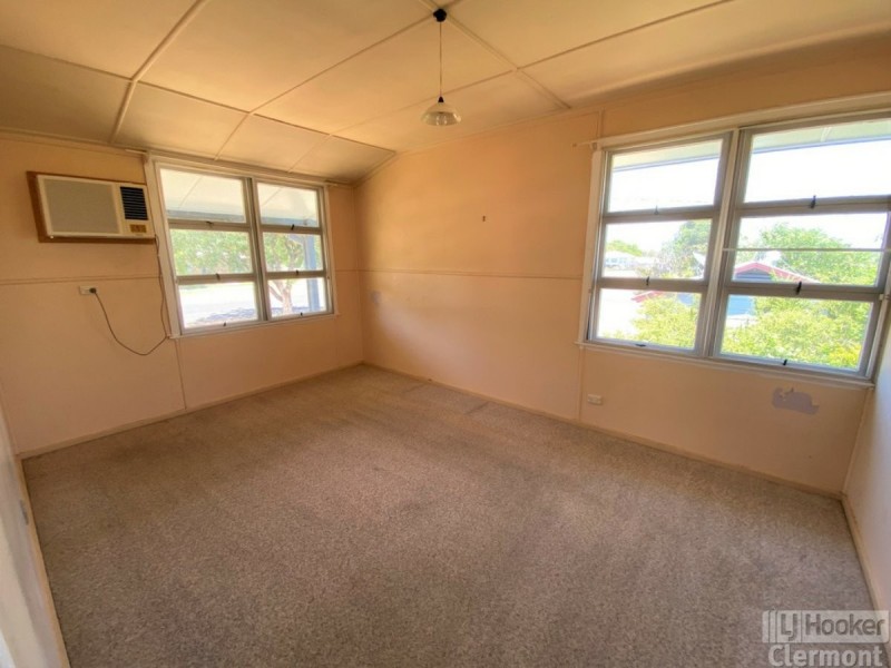 54 Monash Street, Clermont QLD 4721