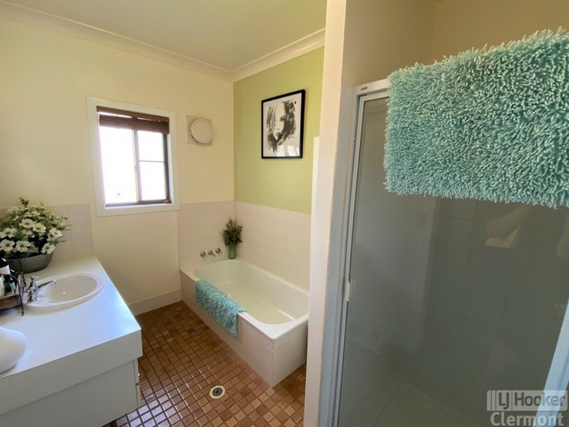 3 Jones Street, Clermont QLD 4721