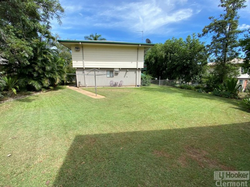 3 Jones Street, Clermont QLD 4721