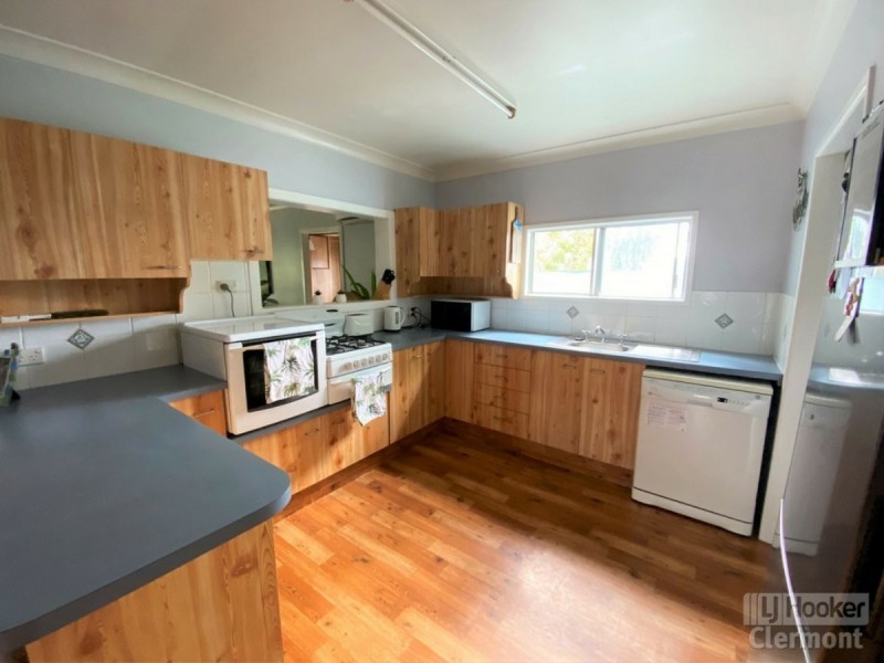 22 French Street, Clermont QLD 4721