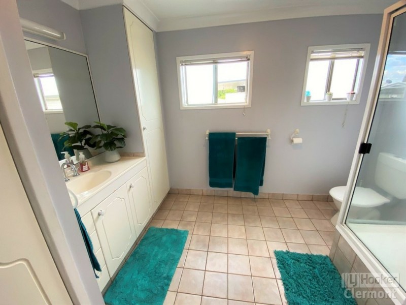 22 French Street, Clermont QLD 4721