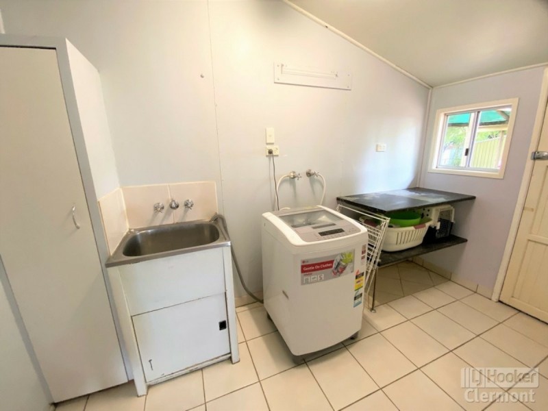 22 French Street, Clermont QLD 4721