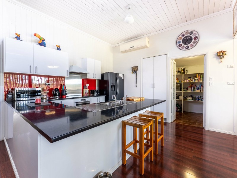 60 Edge Street, Clermont QLD 4721