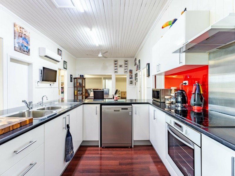 60 Edge Street, Clermont QLD 4721