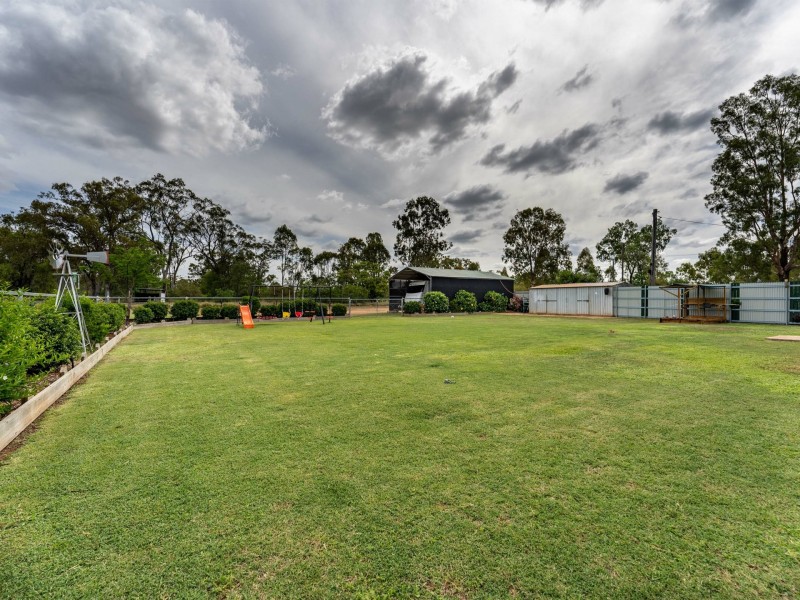 60 Edge Street, Clermont QLD 4721
