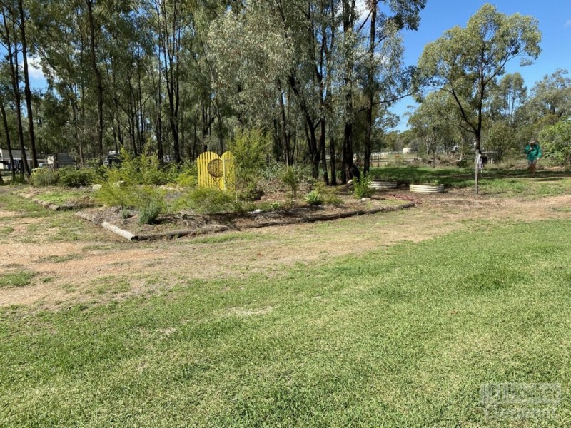 109 Racecourse Road, Clermont QLD 4721