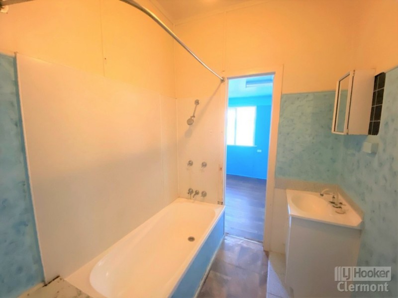 24 Beatty Street, Clermont QLD 4721