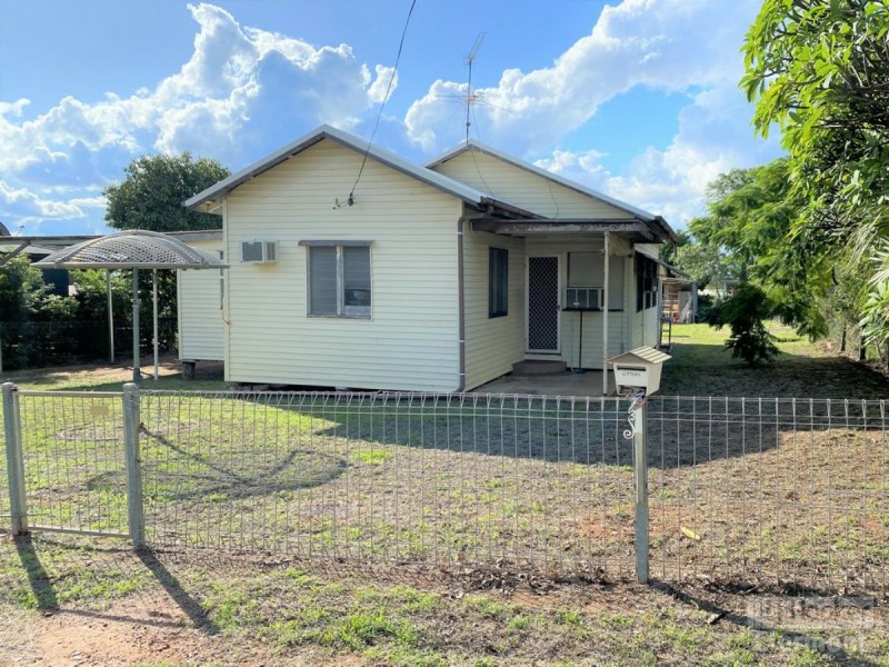 24 Beatty Street, Clermont QLD 4721
