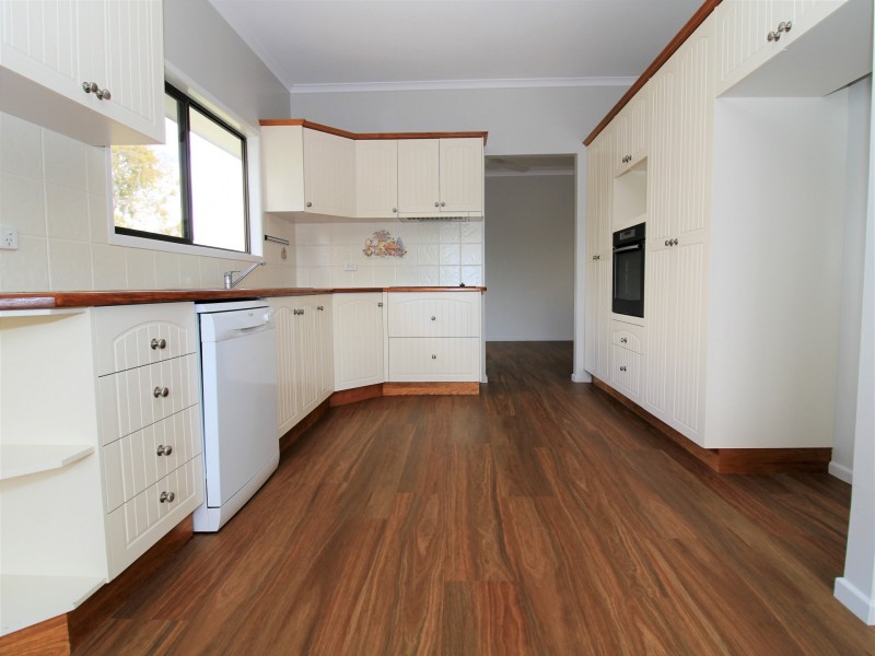 9 Lime Street, Clermont QLD 4721