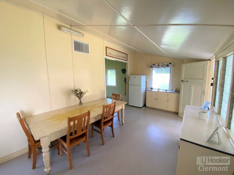 22 Beatty Street, Clermont QLD 4721