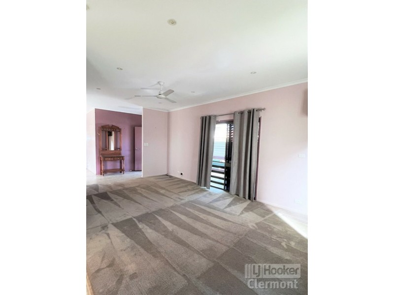 5 Lester Court, Clermont QLD 4721