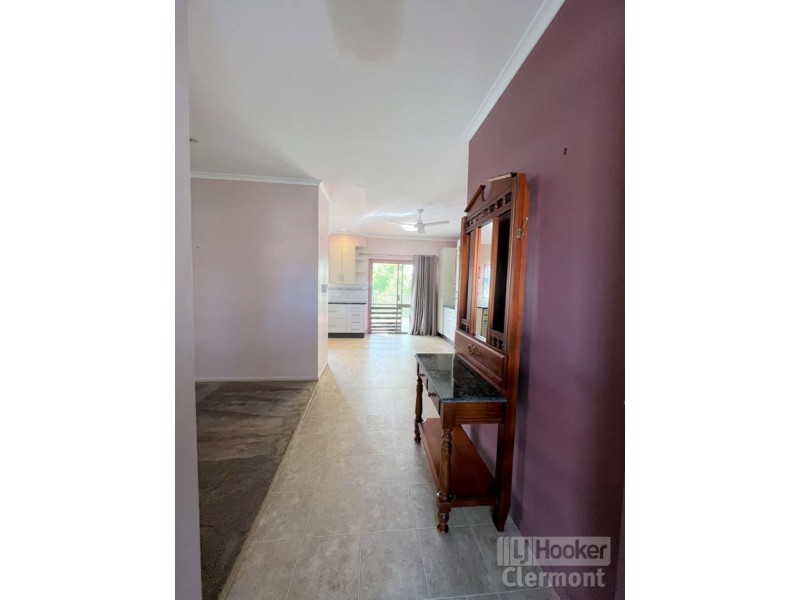 5 Lester Court, Clermont QLD 4721