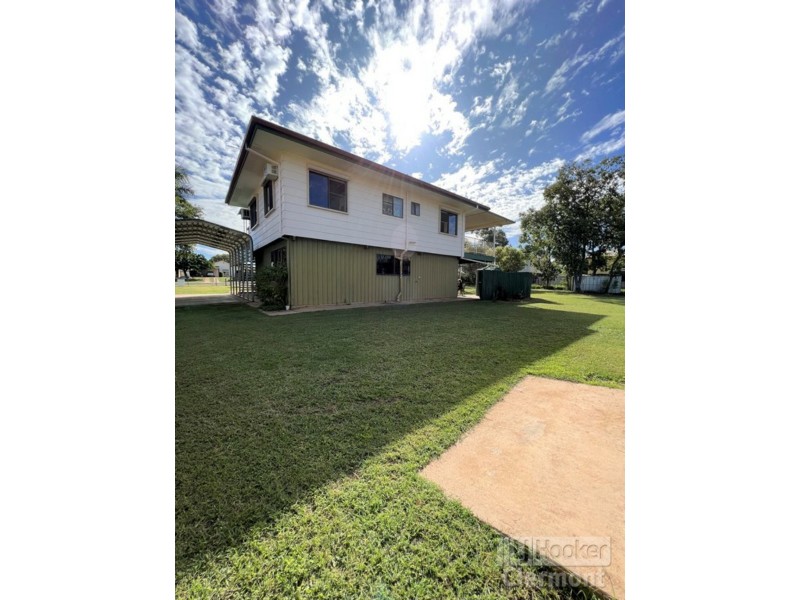 5 Lester Court, Clermont QLD 4721