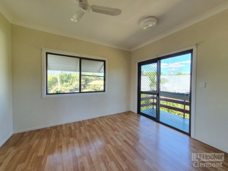 6 Derrett Court, Clermont QLD 4721