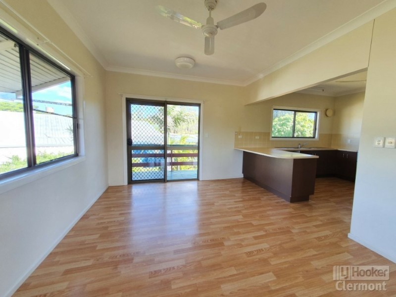 6 Derrett Court, Clermont QLD 4721
