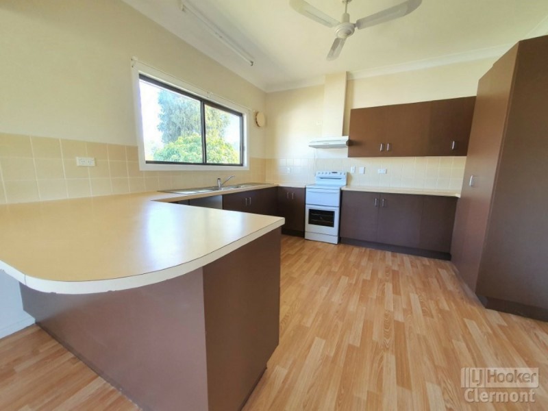 6 Derrett Court, Clermont QLD 4721