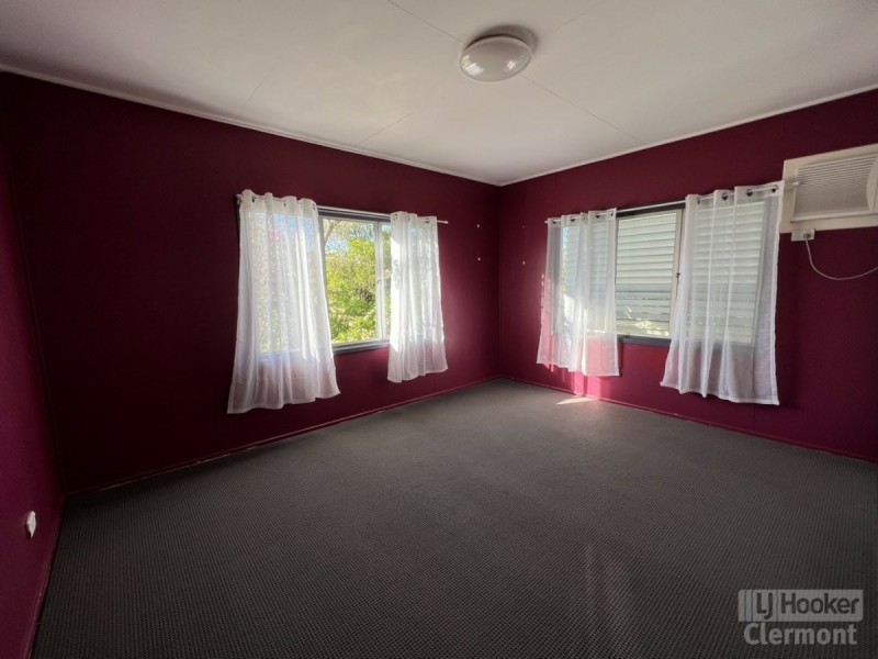 27 Douglass Street, Clermont QLD 4721