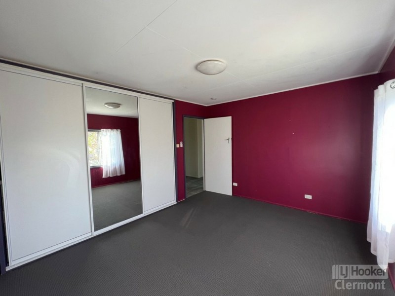 27 Douglass Street, Clermont QLD 4721