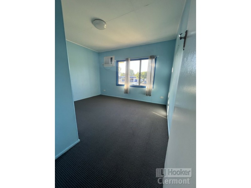 27 Douglass Street, Clermont QLD 4721