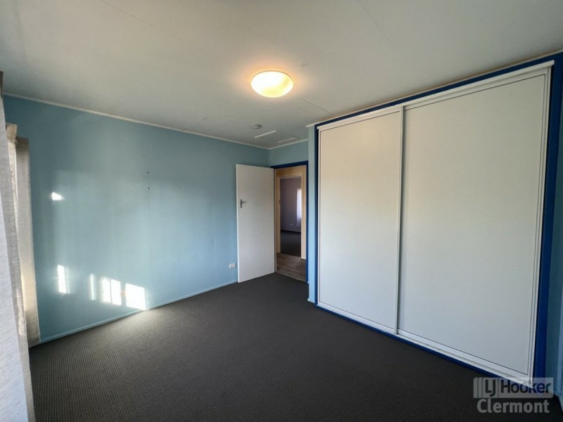27 Douglass Street, Clermont QLD 4721