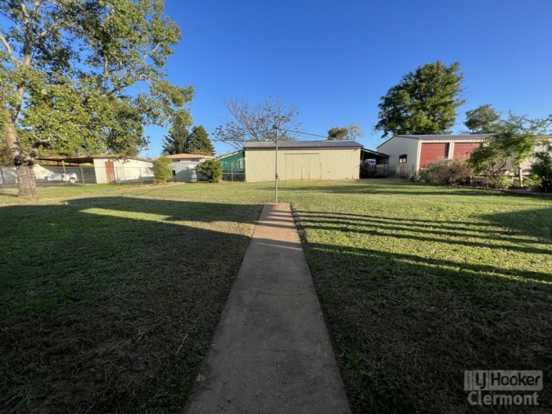 27 Douglass Street, Clermont QLD 4721
