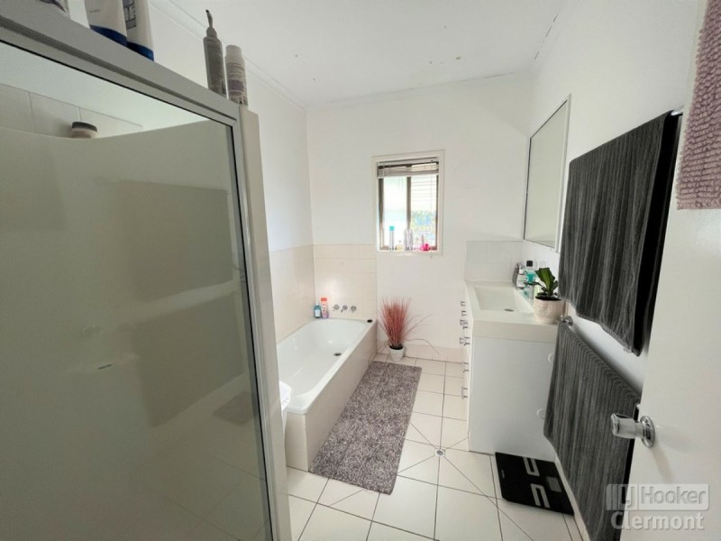 11 Palmer Court, Clermont QLD 4721