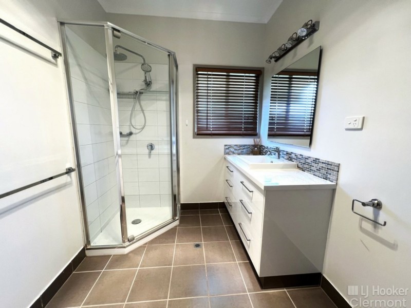 21 Blair Street, Clermont QLD 4721