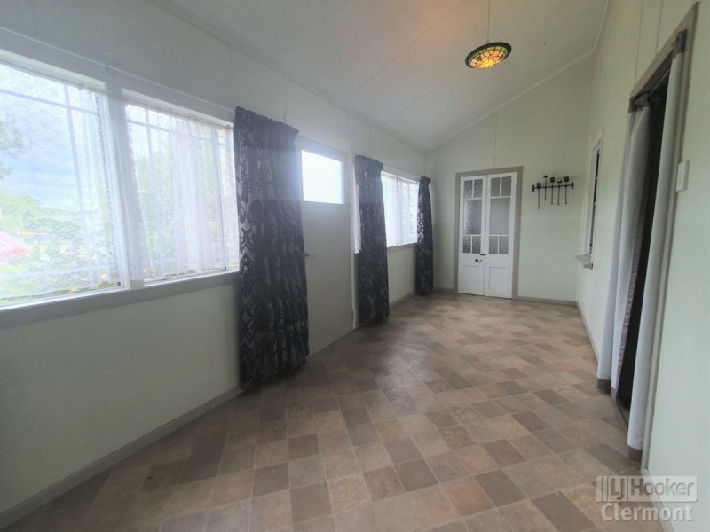 18 Sirius Street, Clermont QLD 4721