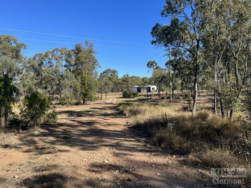 31 Kallaroo Road, Clermont QLD 4721