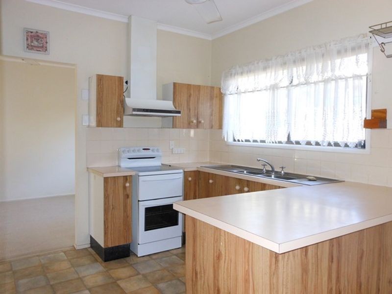 31 Blair Street, Clermont QLD 4721