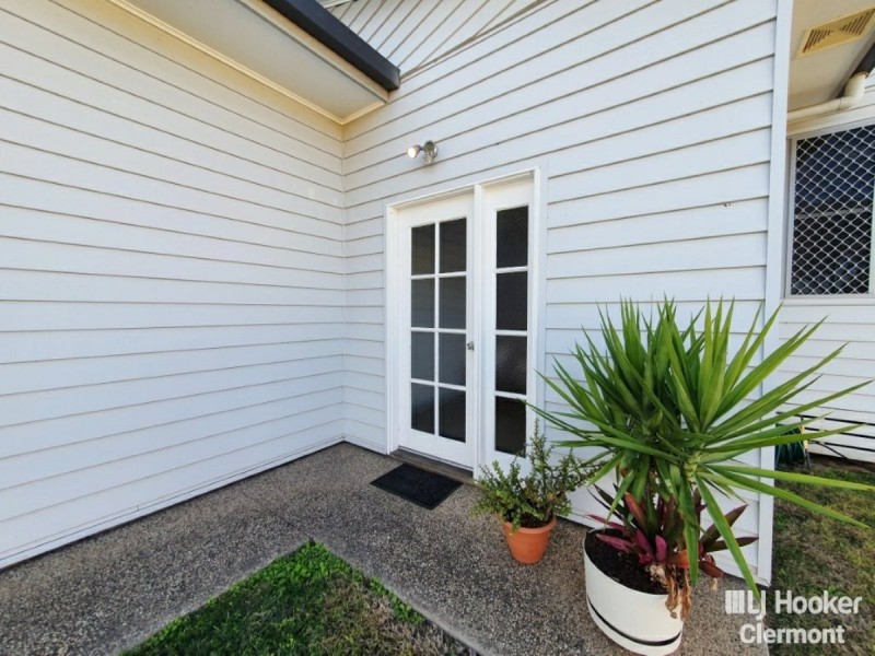 11 Tropic Street, Clermont QLD 4721