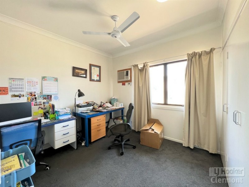 11 Carina Crescent, Clermont QLD 4721