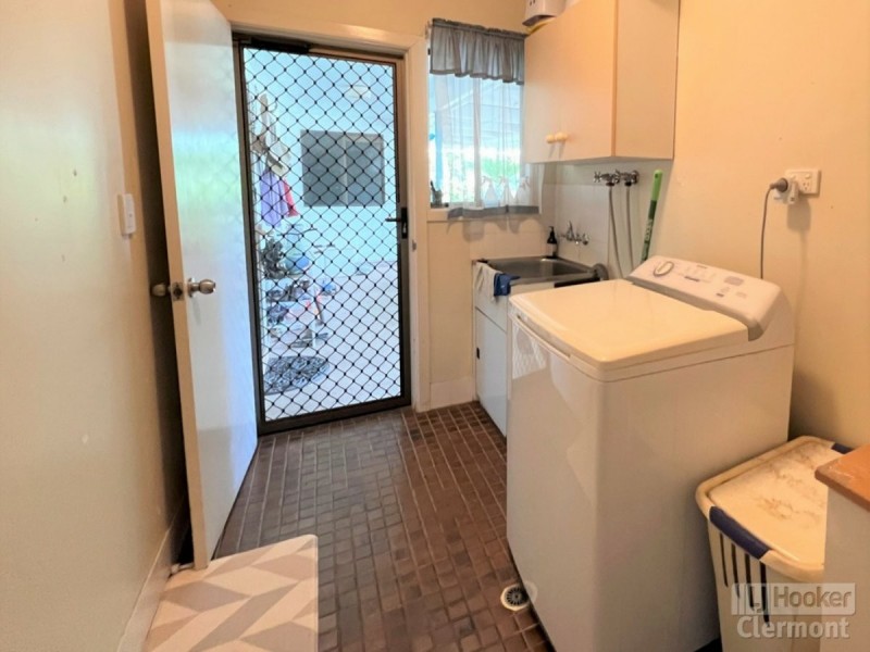 11 Carina Crescent, Clermont QLD 4721