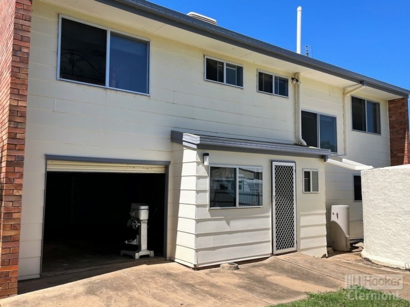 31 Douglass Street, Clermont QLD 4721