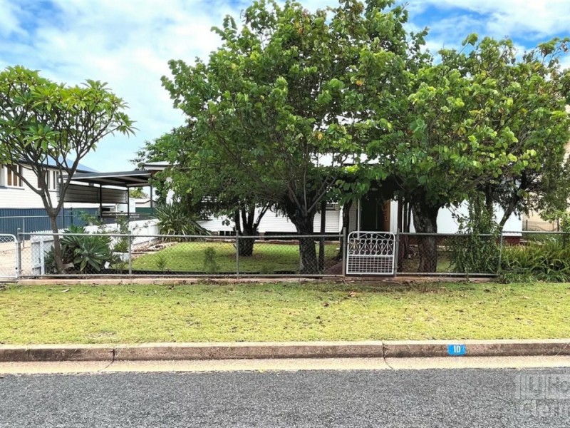 10 Kitchener Street, Clermont QLD 4721