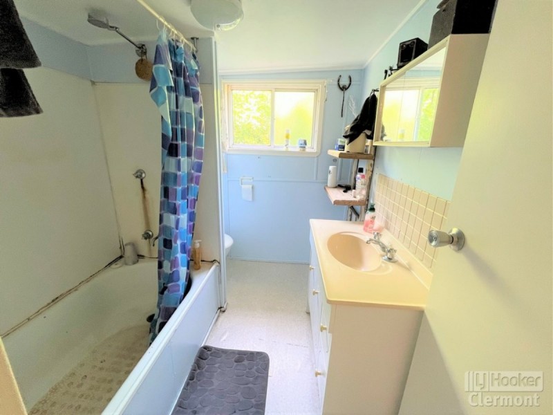 56 Monash Street, Clermont QLD 4721